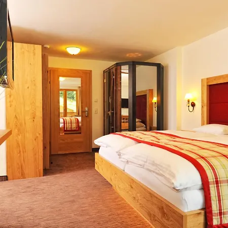 Hotel Barbarahof Saalbach Hotel 4*