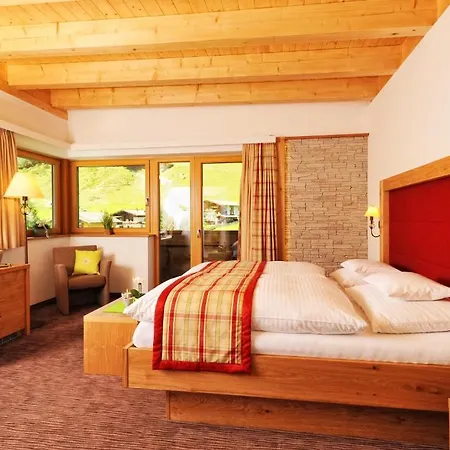 Hotel Barbarahof Saalbach 4*